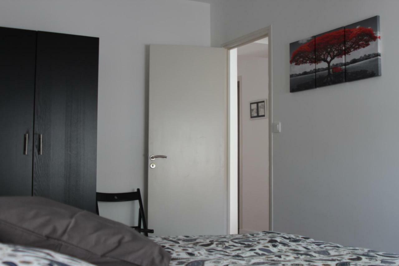 Gite Les 3 Tours 1E Etage Carcassonne Exteriör bild